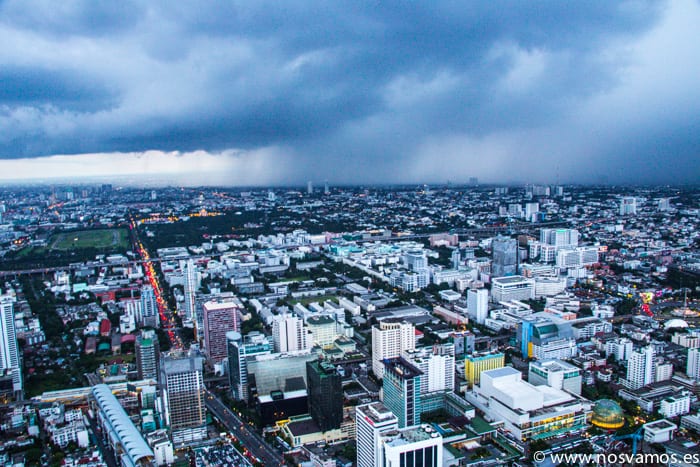 Vistas de Bangkok desde el piso 84 de la Baiyoke Tower — Tailandia