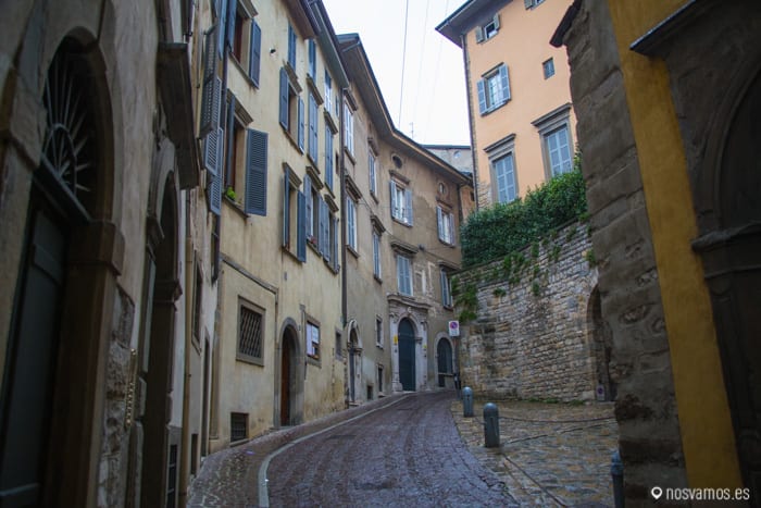 Calles — Bérgamo, Italia